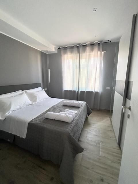 Aqua B&B - Rooms And Apartments Милацо Екстериор снимка