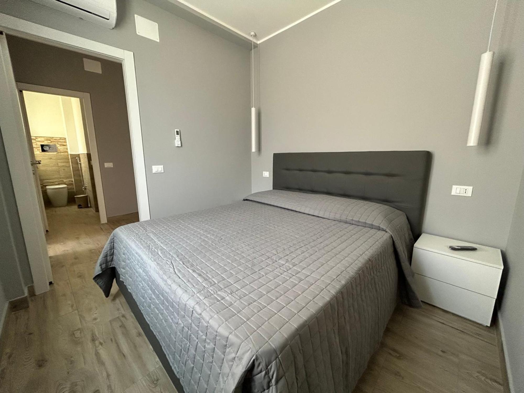 Aqua B&B - Rooms And Apartments Милацо Екстериор снимка